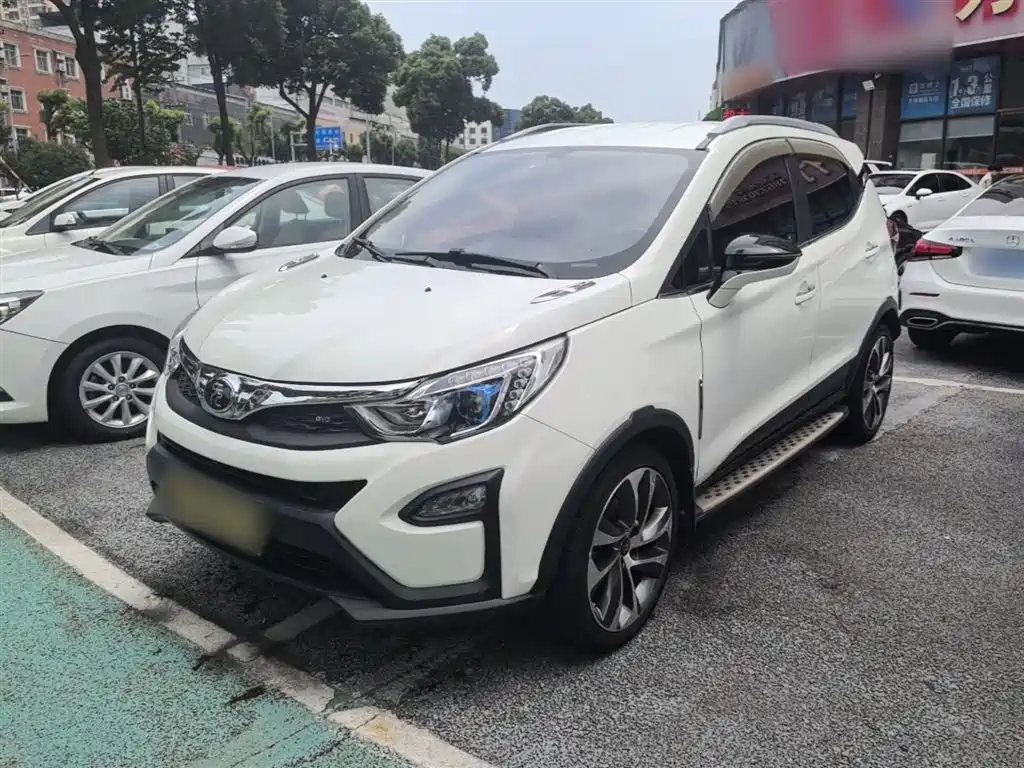BYD Yuan 2016 1.5TID Automatic Luxury фото 2