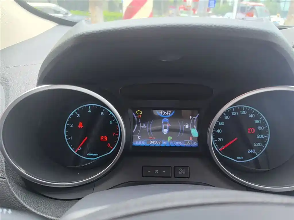 BYD Yuan 2016 1.5TID Automatic Luxury фото 12