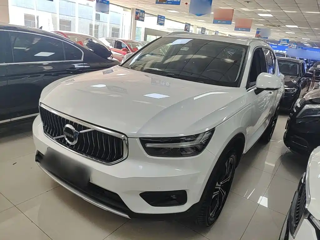 Volvo XC40 2021 — пригон из Китая