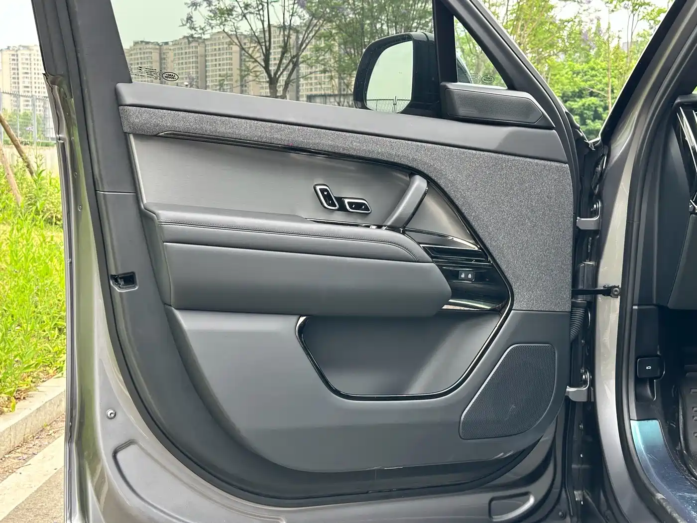 Land Rover Range Rover Sport 2024 400PS Dynamic HSE фото 7