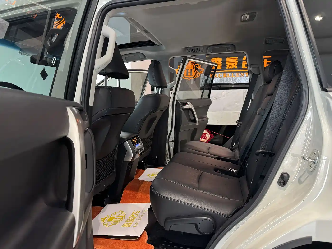 Toyota Prado 2019 3.5L Automatic TX-L Zunxiang Edition with Rear-mounted Spare Tire фото 11