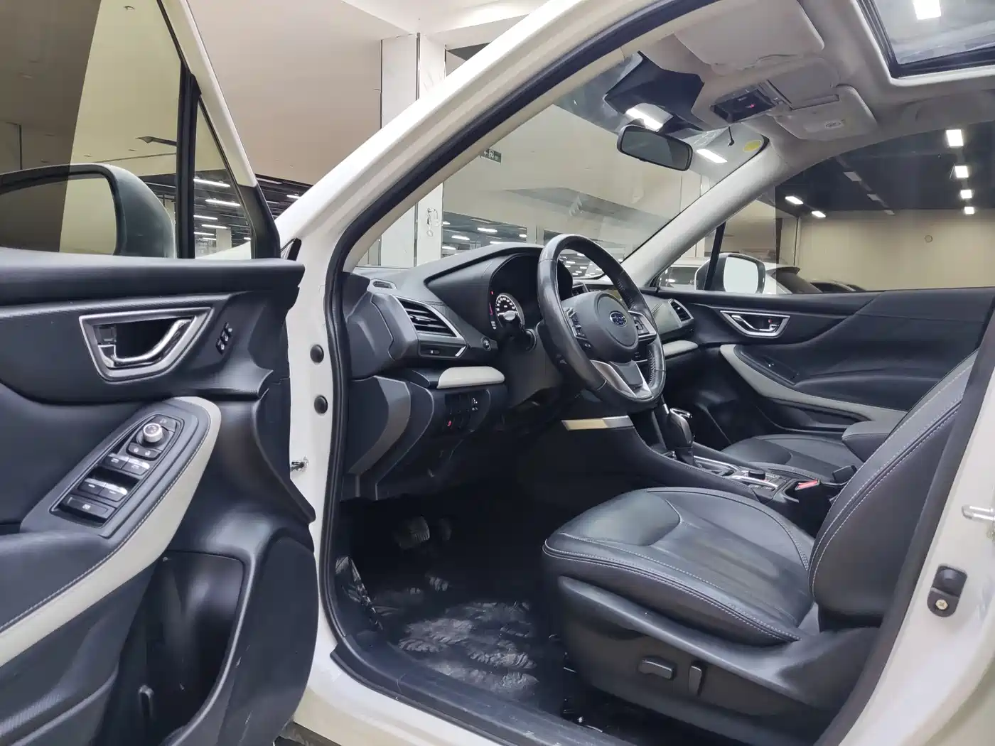Subaru Forester 2022 2.0i AWD Luxury Edition with EyeSight фото 10