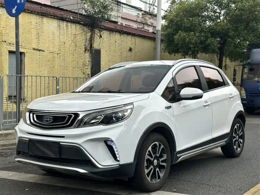 Фото 1 - Geely Vision X3