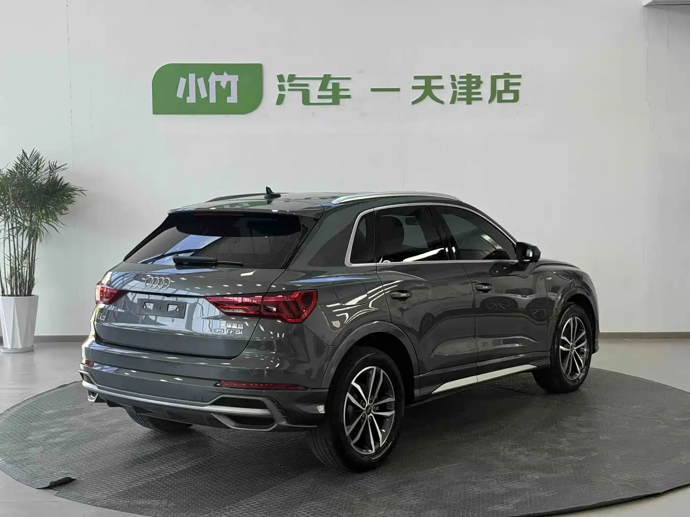Фото 7 - Audi Q3
