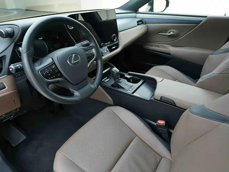 Lexus ES 2025 2025 200 Ultimate Edition