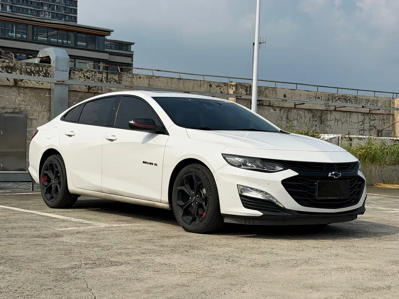 Фото 3 - Chevrolet Malibu XL