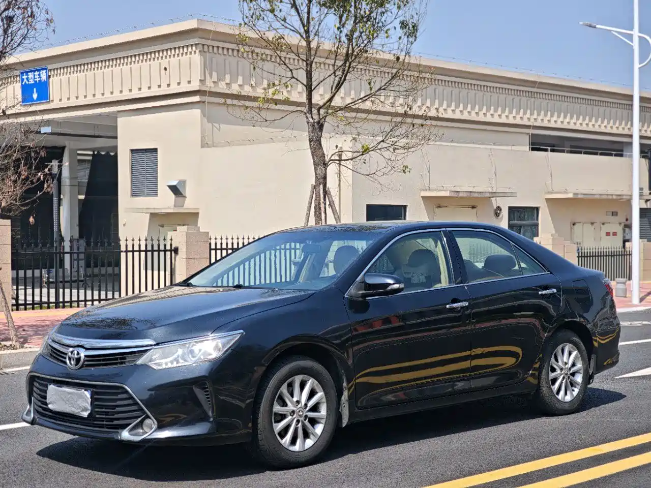 Toyota Camry 2016 2.0E 10th Anniversary Elite Edition