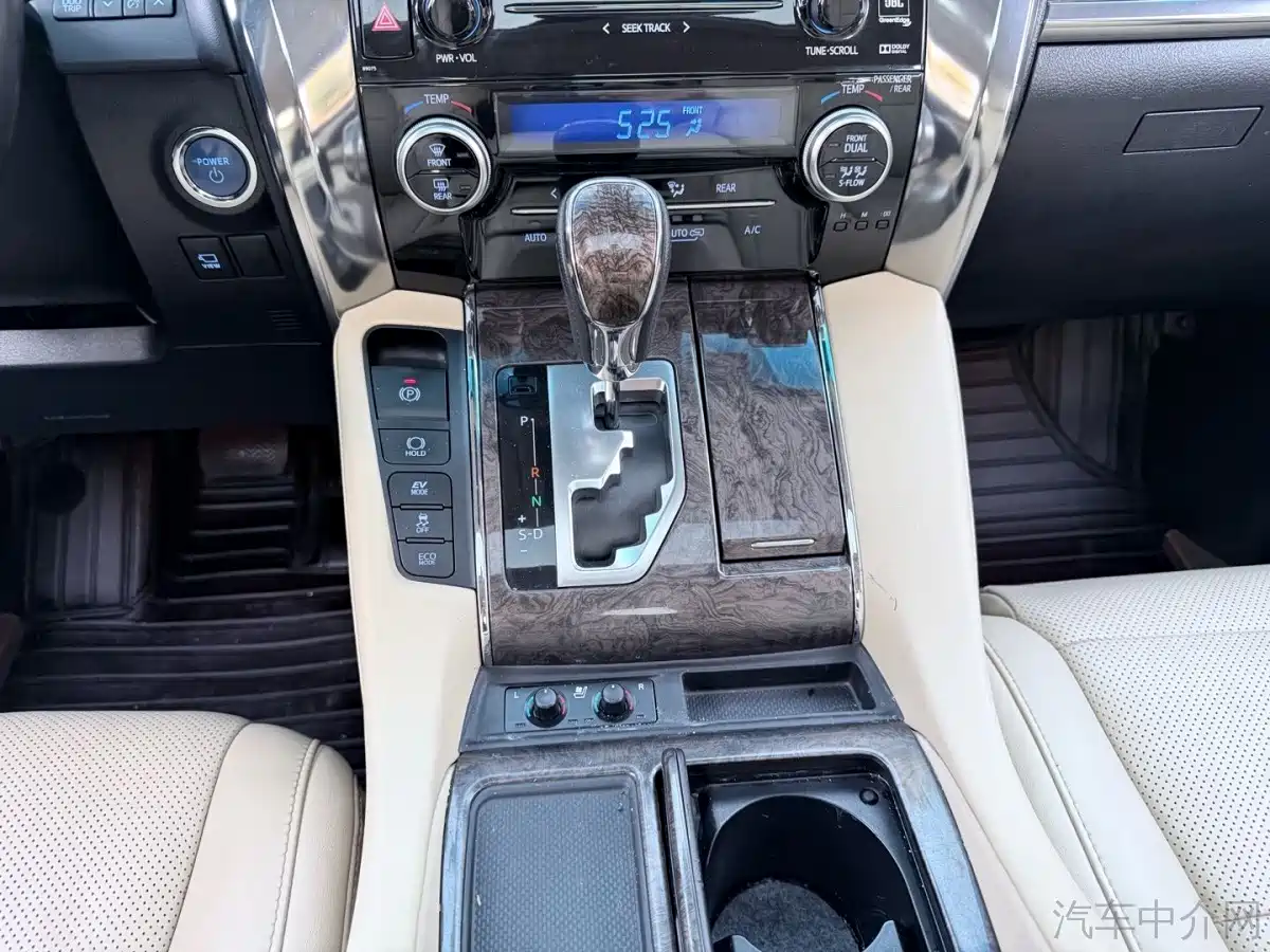 Toyota Vellfire 2019 Hybrid 2.5L HV Premium Edition фото 9
