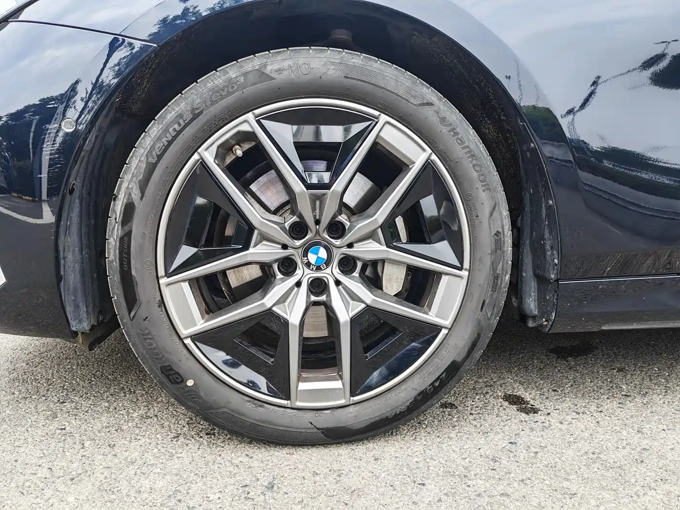 BMW 5 Series 2024 530Li Leading Model Luxury Package фото 9