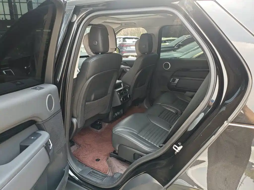 Land Rover Discovery 2024 2024 Model 360PS S
