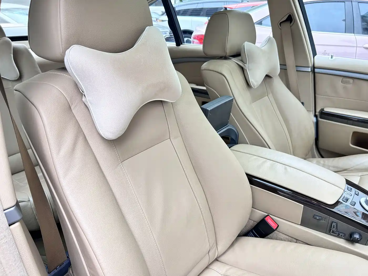 BMW 7 Series 2009 730Li Luxury фото 19