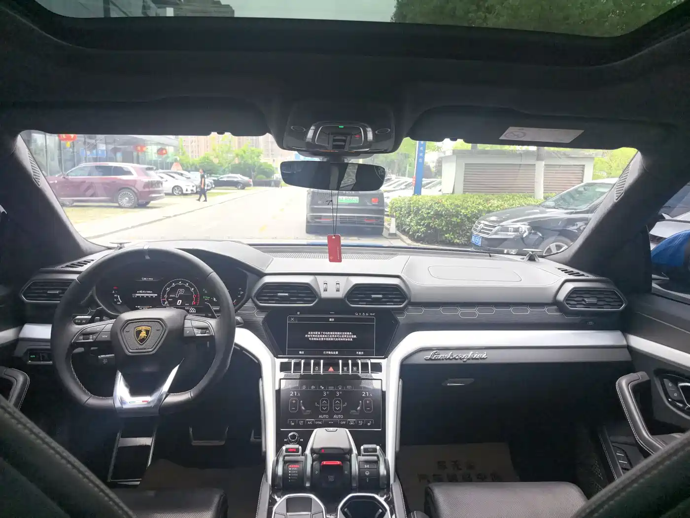 Lamborghini Urus 2021 4.0T V8 фото 5