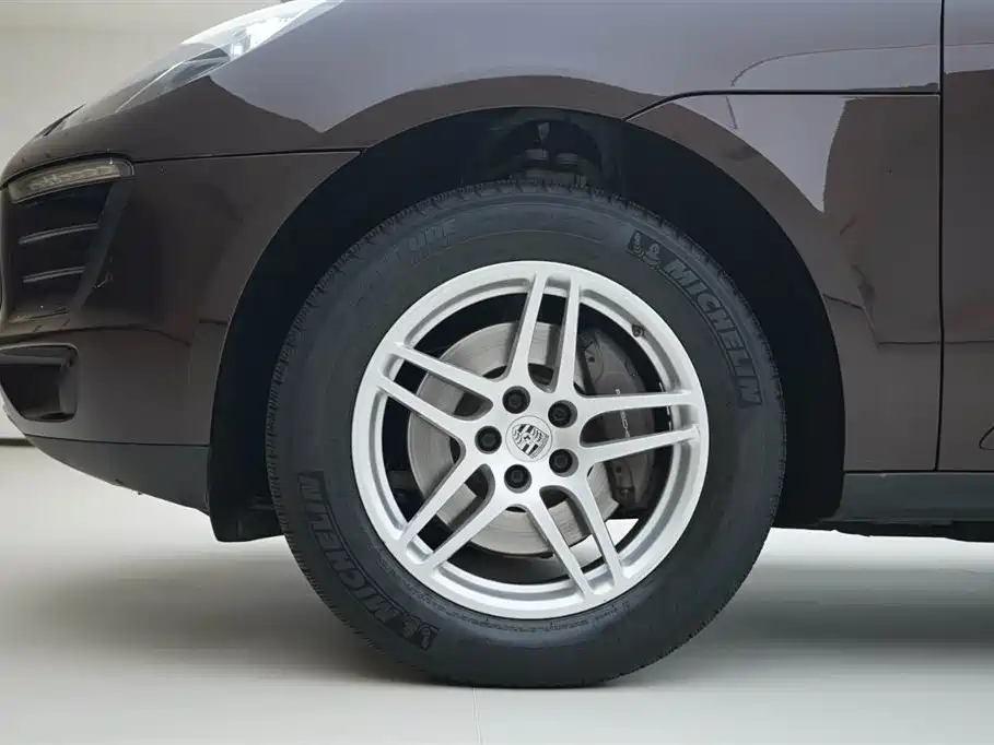 Porsche Macan 2017 Macan 2.0T фото 15