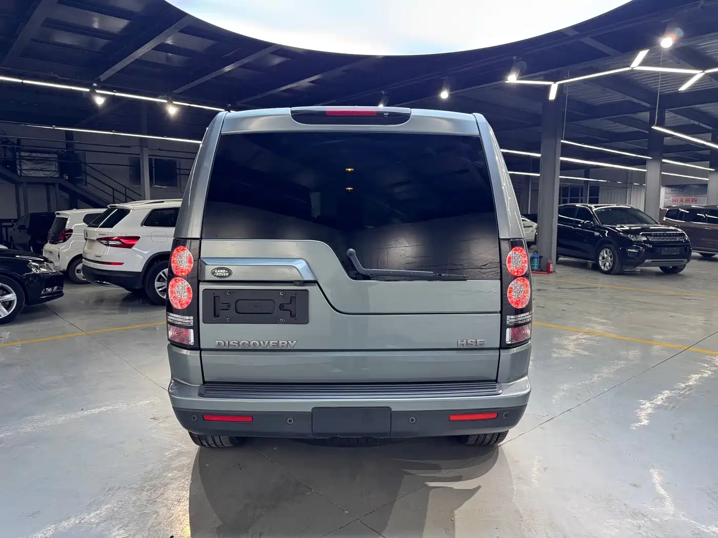 Land Rover Discovery 2016 3.0 SC V6 HSE фото 22