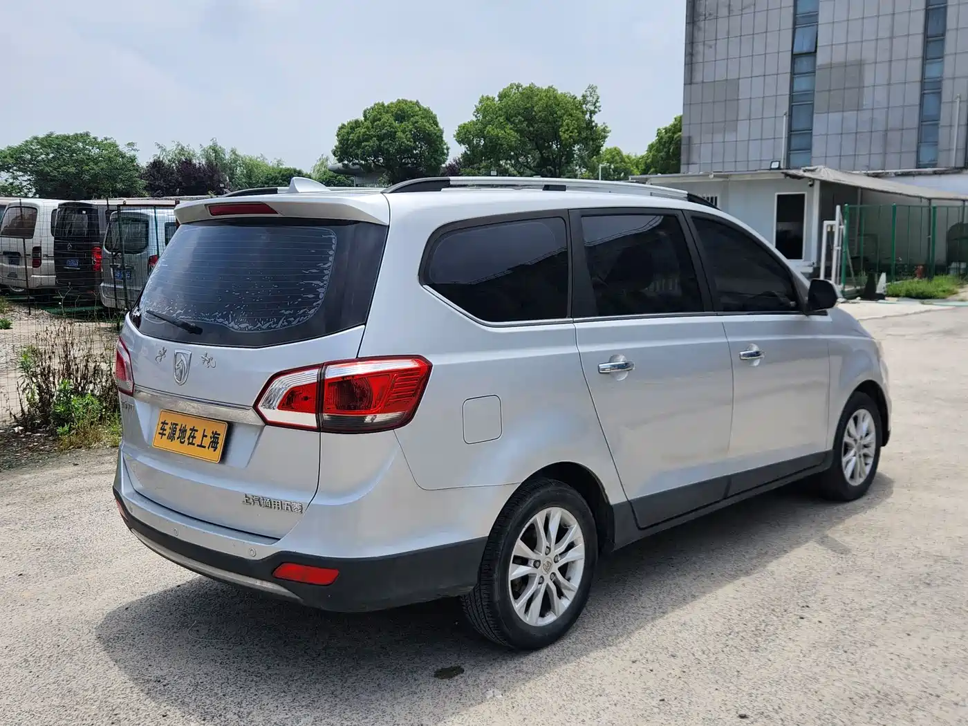 Baojun 730 2015 2016 1.5L Manual Luxury 7-seater