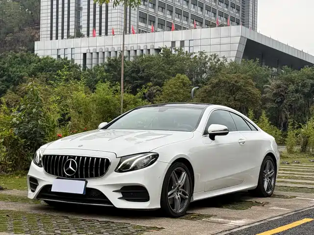 MERCEDES-BENZ E CLASS