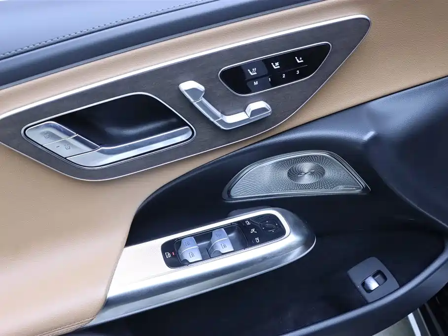 Mercedes-Benz E-Class 2024 Model E 300 L Luxury фото 13