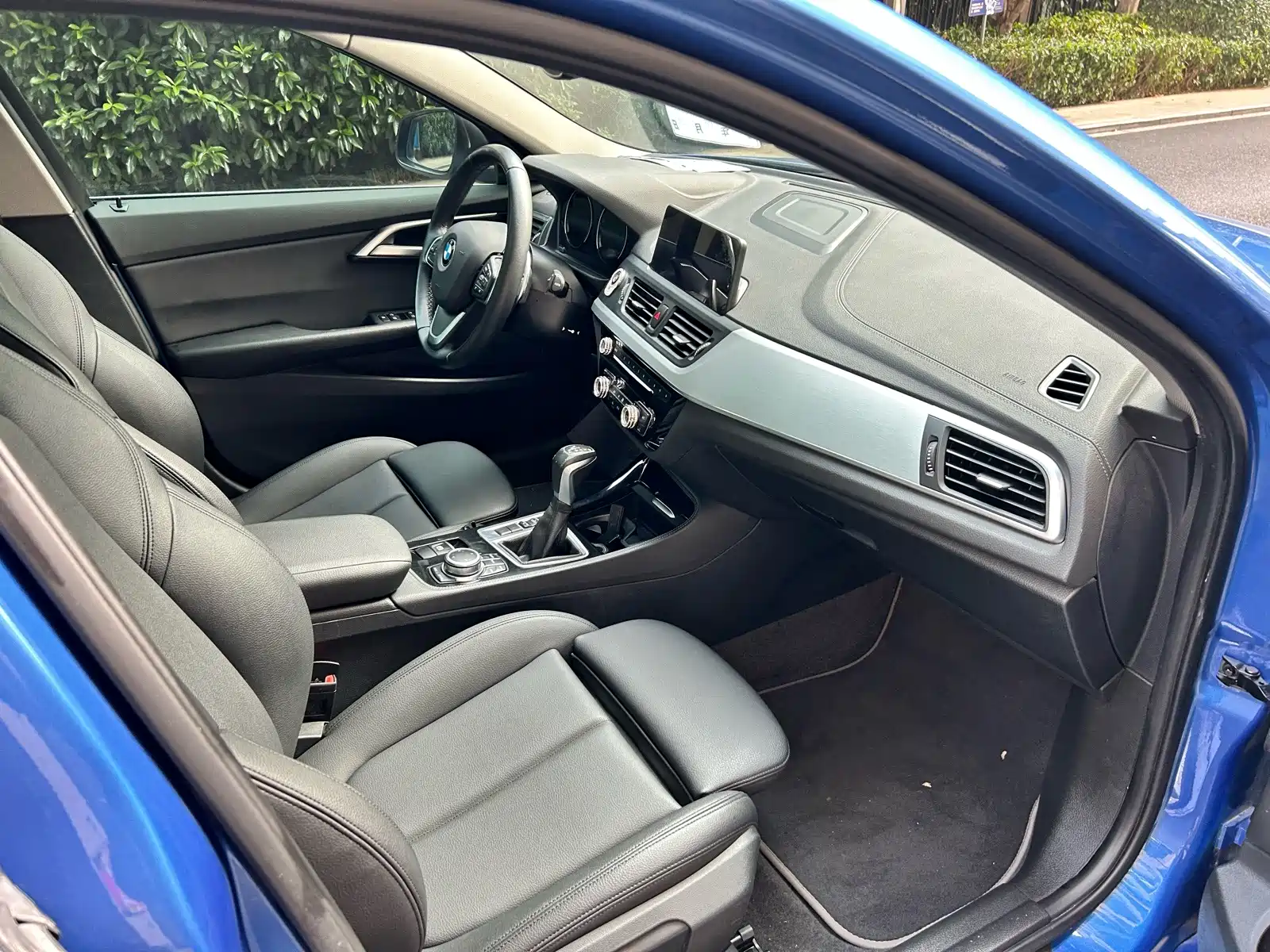 Photo 8 - BMW 1 Series