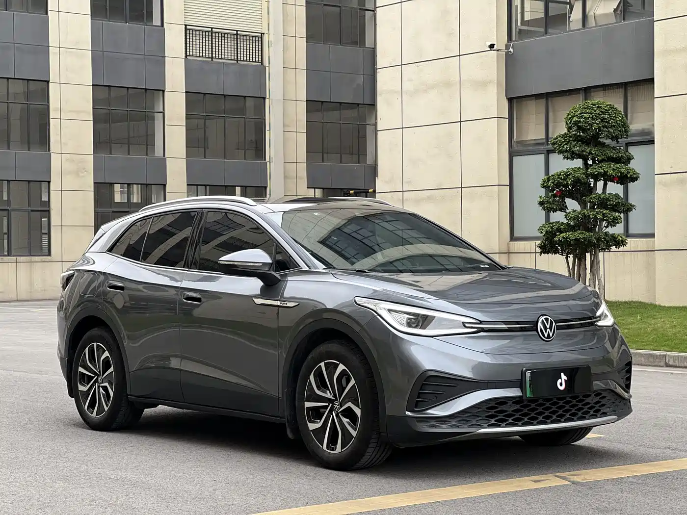 VOLKSWAGEN ID.4 X