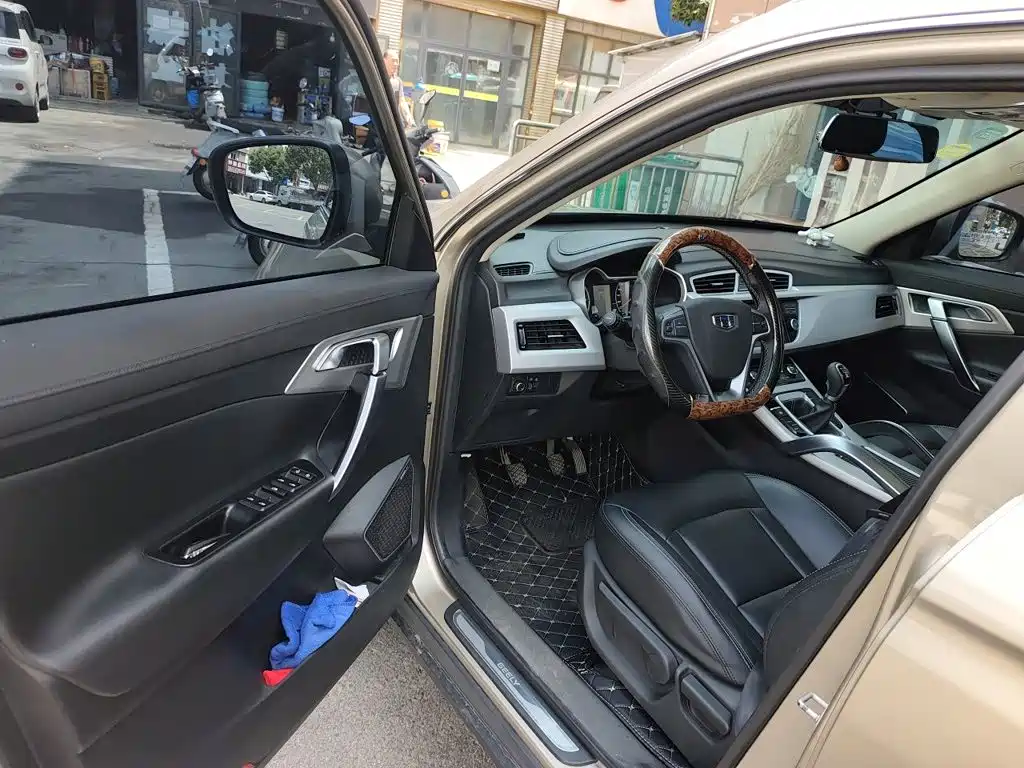 Geely Boyue 2016 2016 2.0L Manual Smart Connectivity