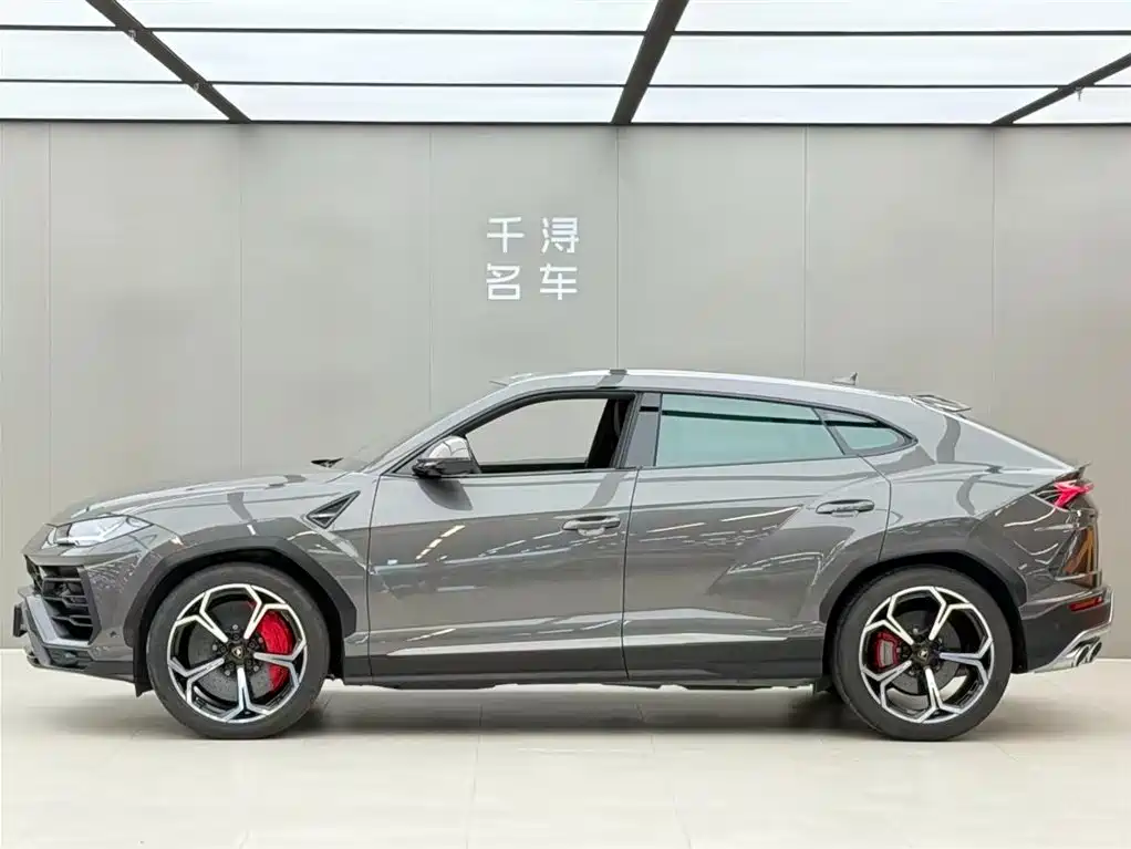 Lamborghini Urus 2021 4.0T V8 фото 3
