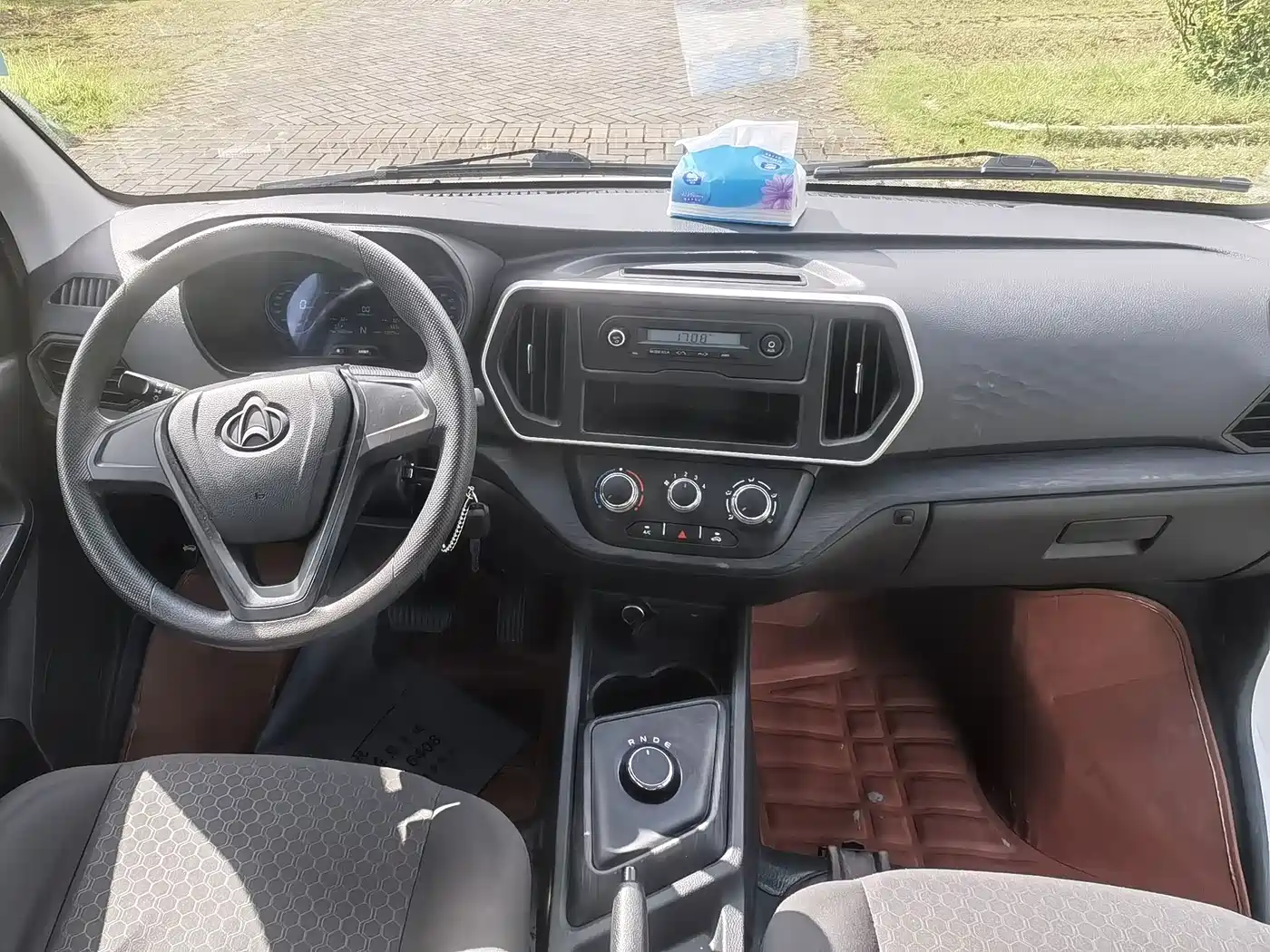 Changan Kaicheng Changan Ruixing EM60 2025 2025 Passenger Version Comfort 6-Seater 300km with Opposing Doors