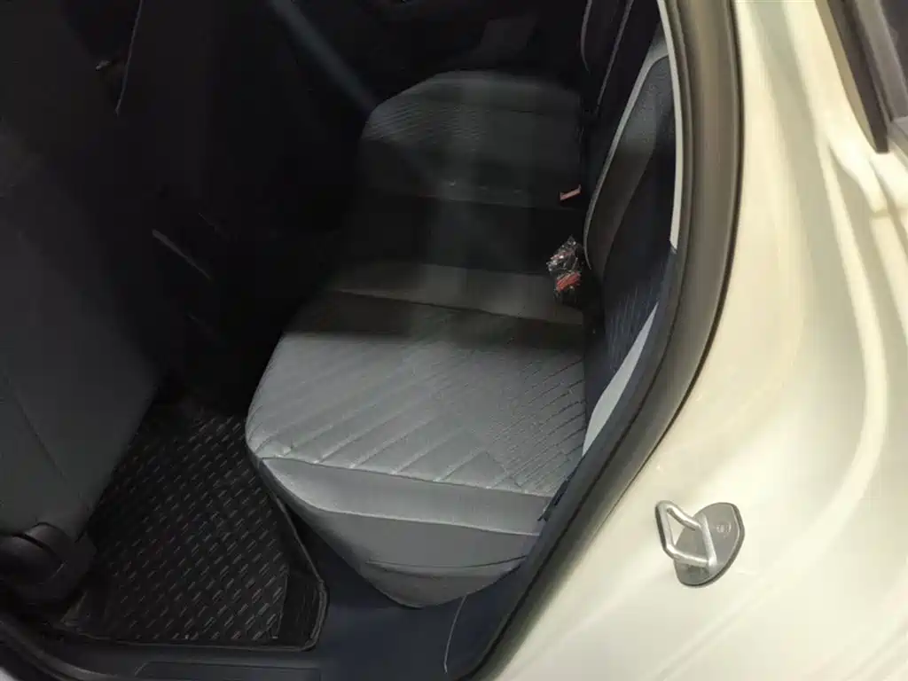 Volkswagen Lavida 2025 New Edge 1.5L Outstanding New Ease фото 17