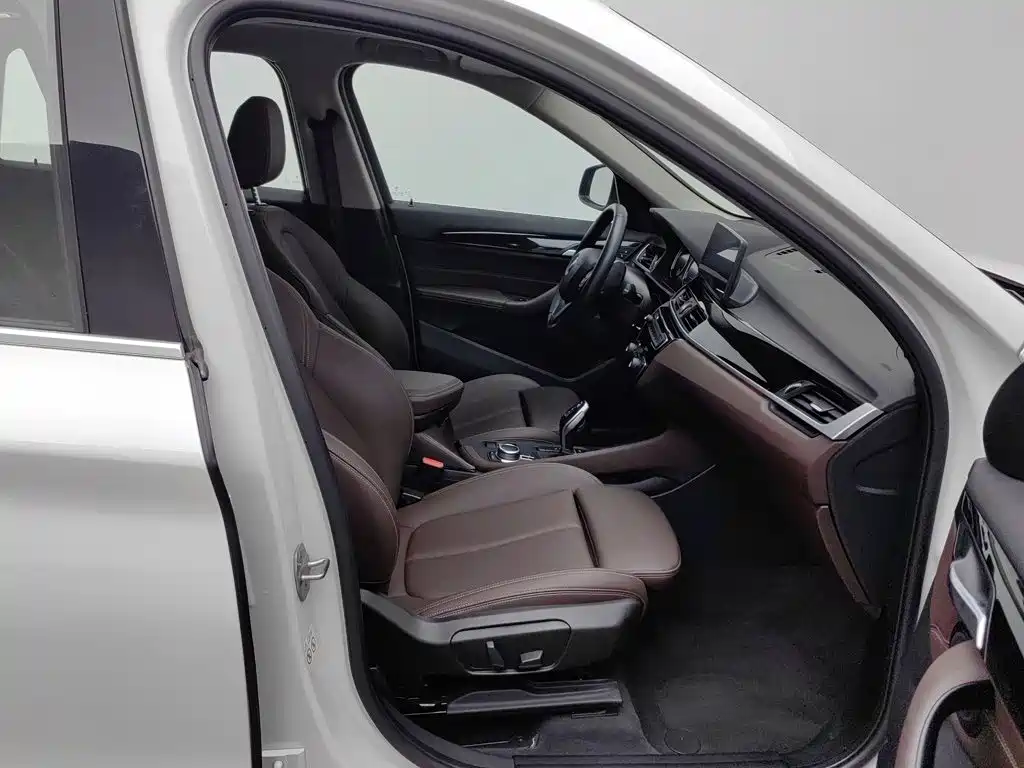 Фото 23 - BMW X1