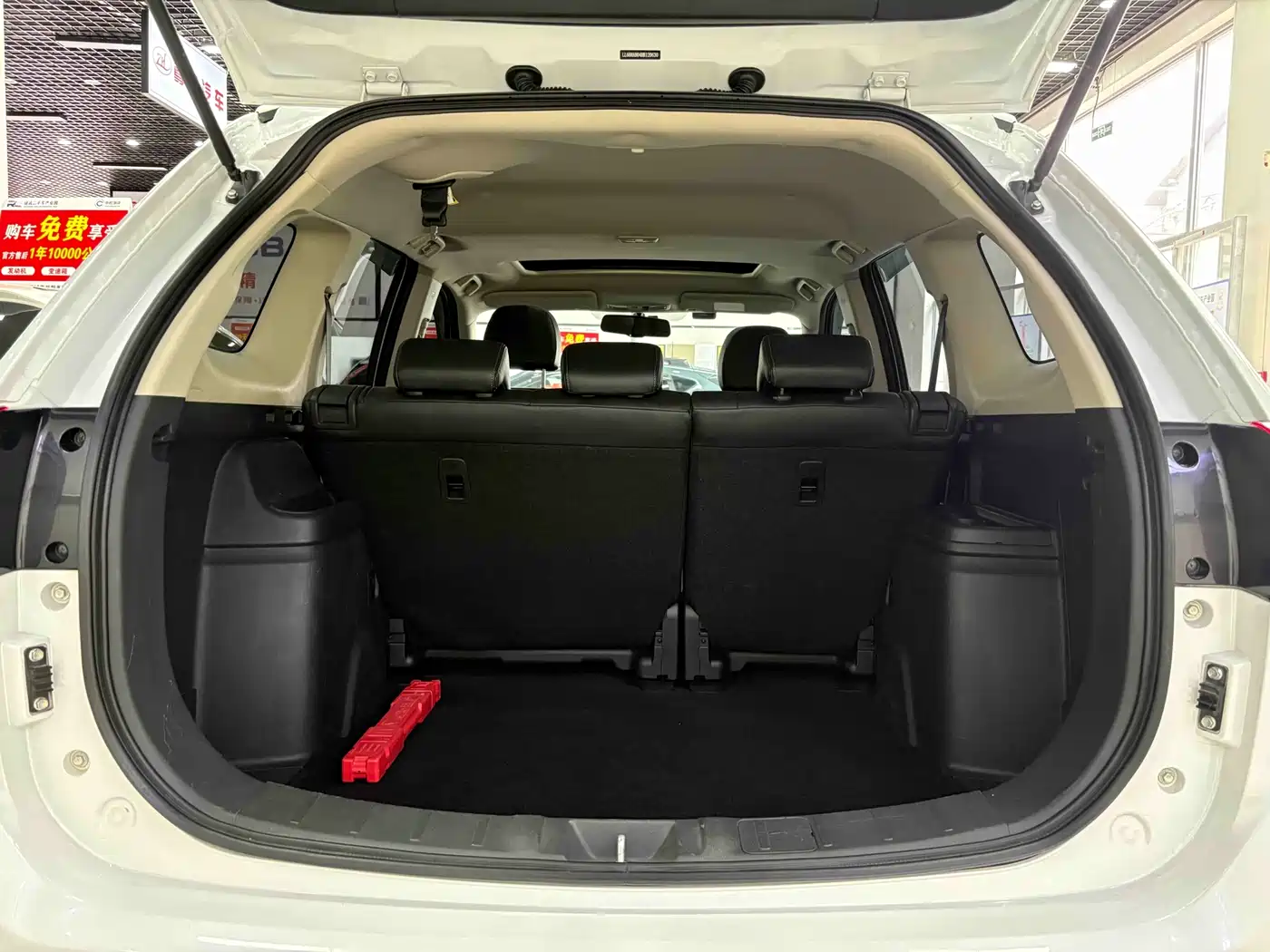 Mitsubishi Outlander 2018 2.0L 2WD Glory Edition 5-seater фото 16