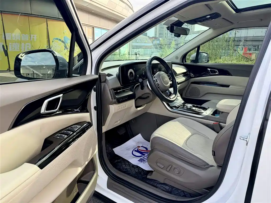 Kia Carnival 2022 2021 2.0T Luxury Tech Edition