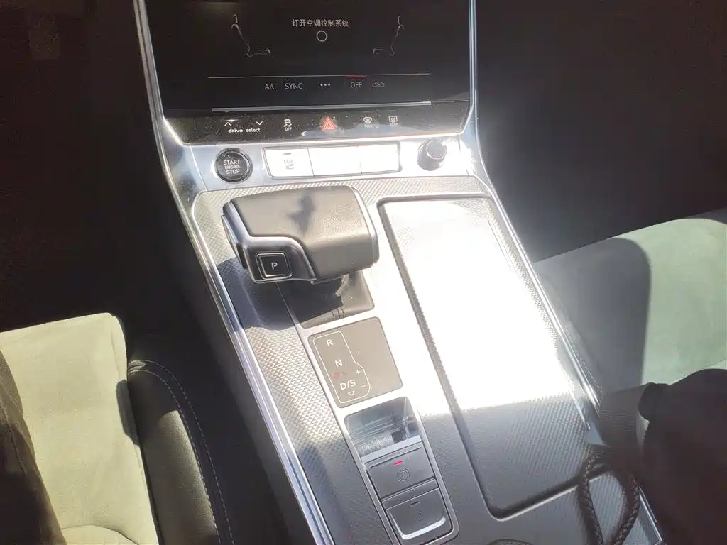 Audi A6L 2024 40 TFSI Luxury Dynamic фото 21
