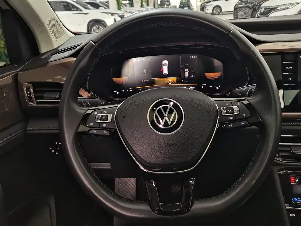 Volkswagen Tharu, миниатюра 3