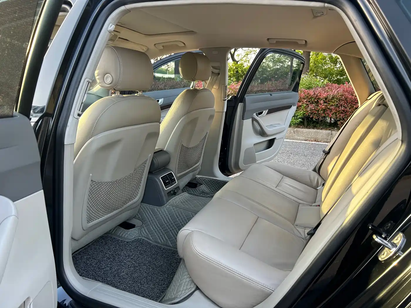 Audi A6L 2009 2.0 TFSI Automatic Standard фото 9