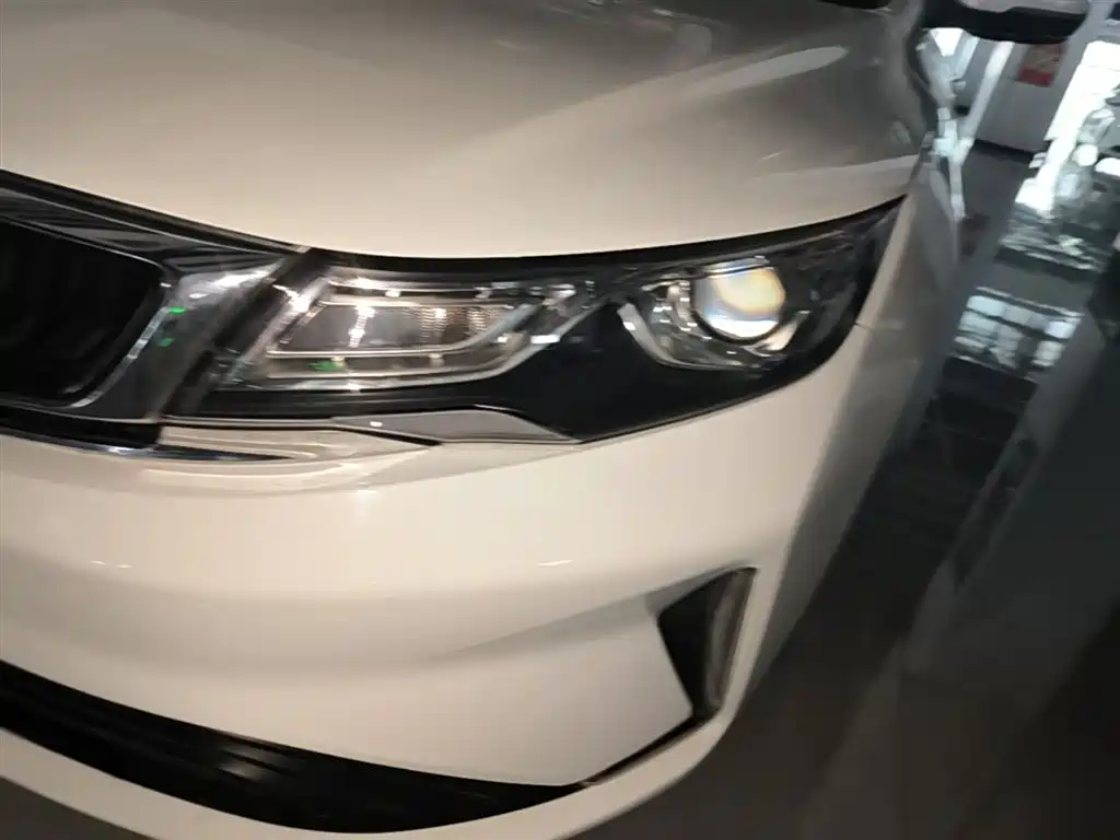 Geely Emgrand GL 2020 2020 1.4T CVT Asian Games Edition