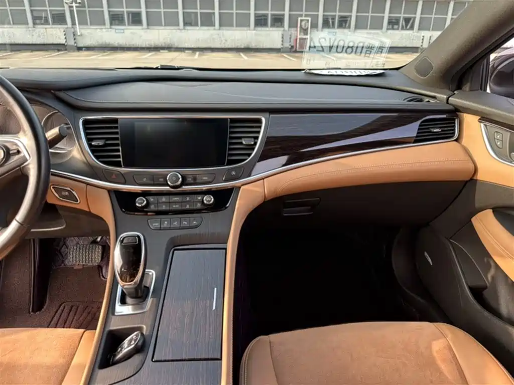 Buick LaCrosse 2018 Model 28T Luxury Edition фото 15