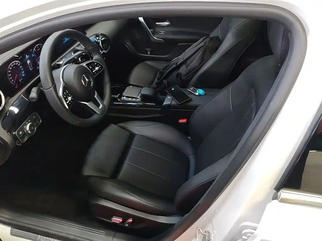 Mercedes-Benz A-Class 2022 Facelift A 200 L Sport Sedan Dynamic фото 15
