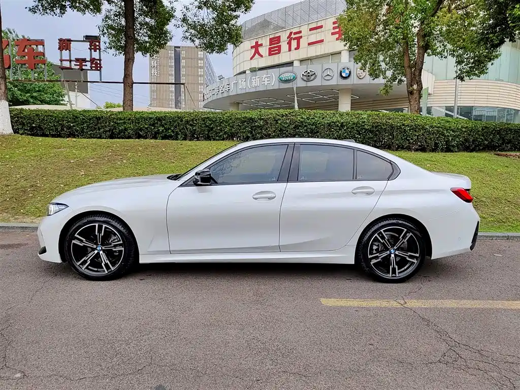 BMW 3-SERIES