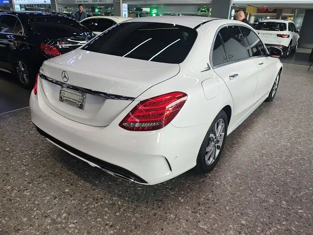 Mercedes-Benz C-Class 2018 C 180 L Fashion Sport Edition фото 5