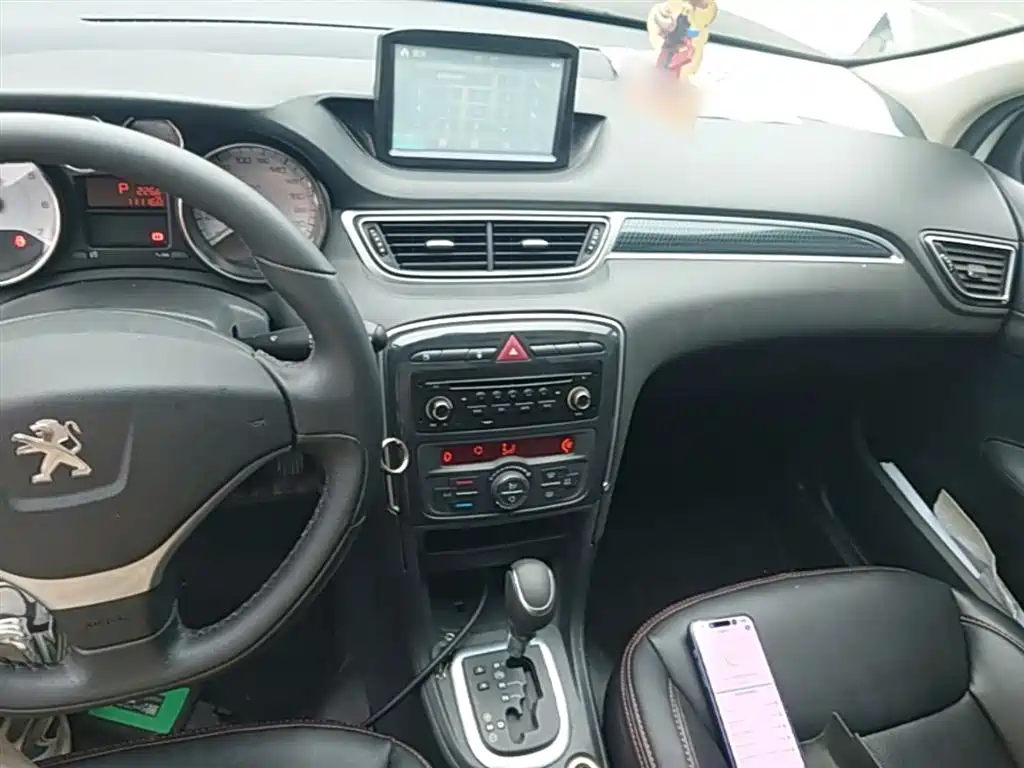 Peugeot 308 2014 Model Joy Edition Classic 1.6L Automatic Trend Style фото 10