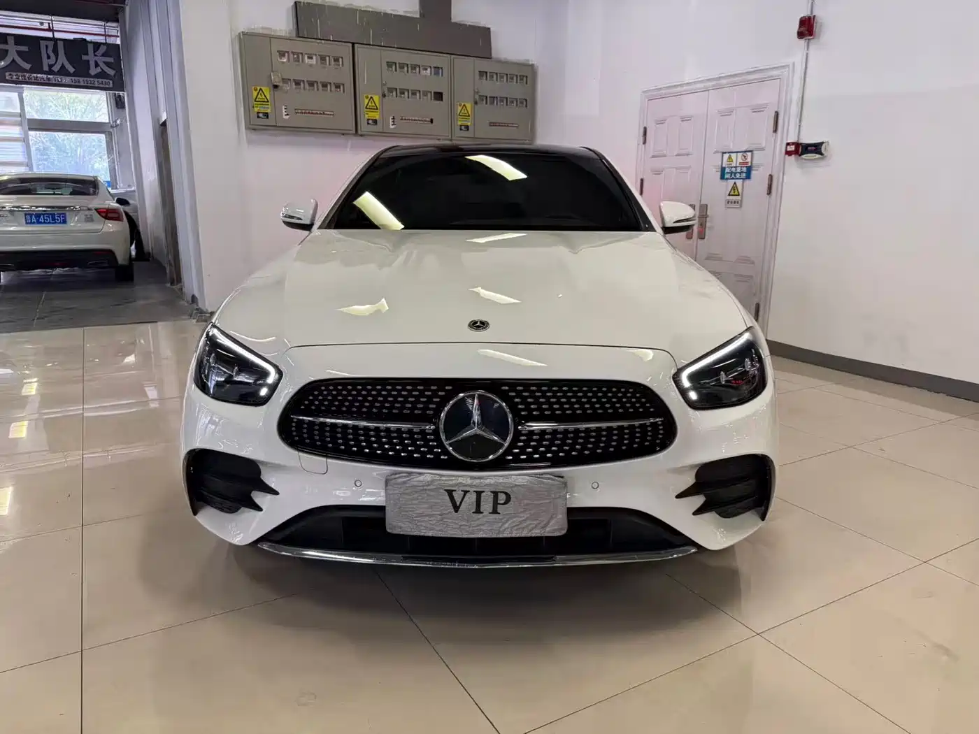 MERCEDES-BENZ E-CLASS