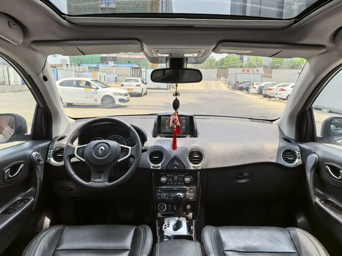 Renault Koleos (Import) 2014 2014 2.5L 4WD Comfort Edition