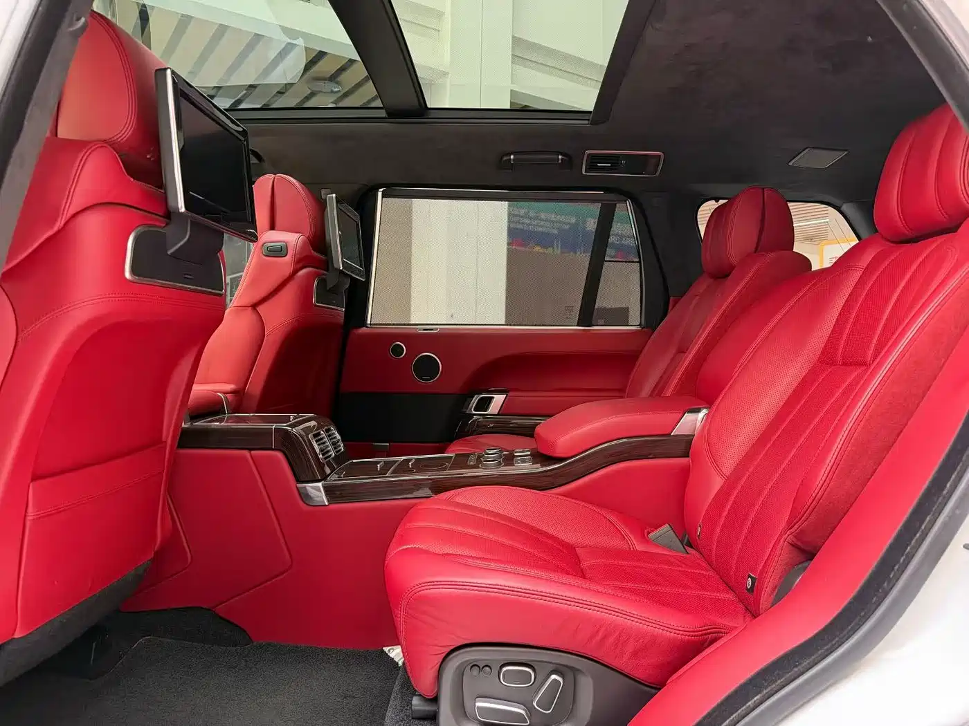 LAND ROVER RANGE ROVER