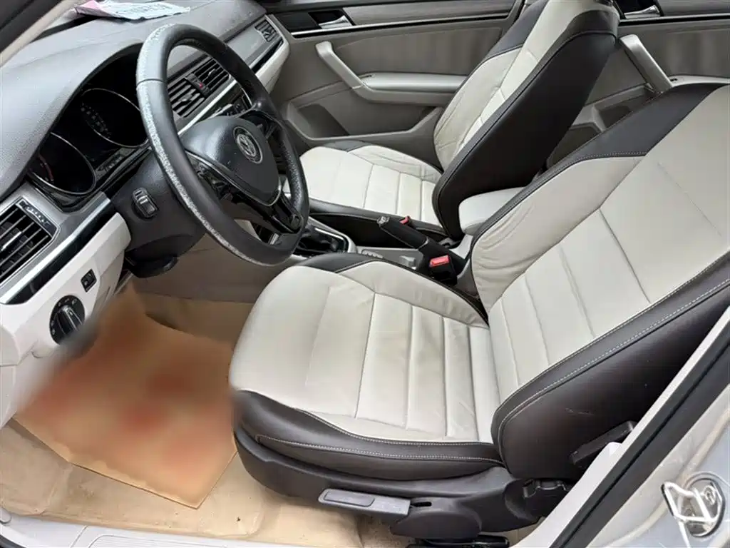 Volkswagen Bora 2016 Model 1.6L Automatic Comfort фото 17