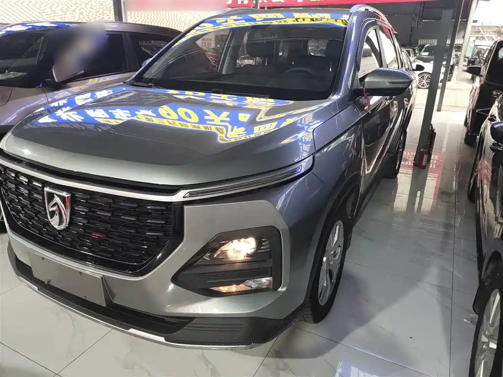 Baojun 530 2020 1.5T Manual Comfort 7-seater