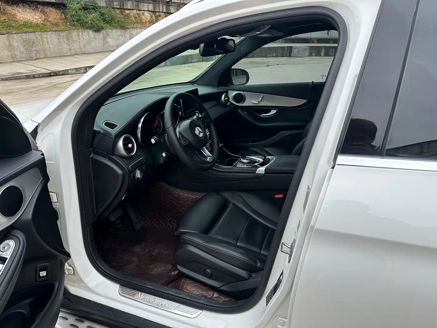Mercedes-Benz GLC 2019 Model GLC 200 L 4MATIC фото 4