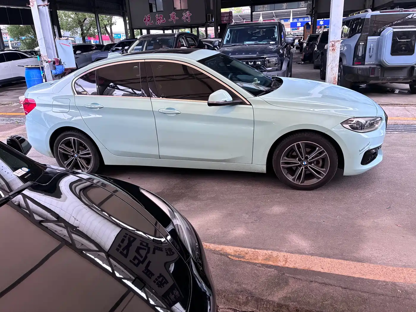 BMW 1 Series 2018 118i Sport Edition фото 4