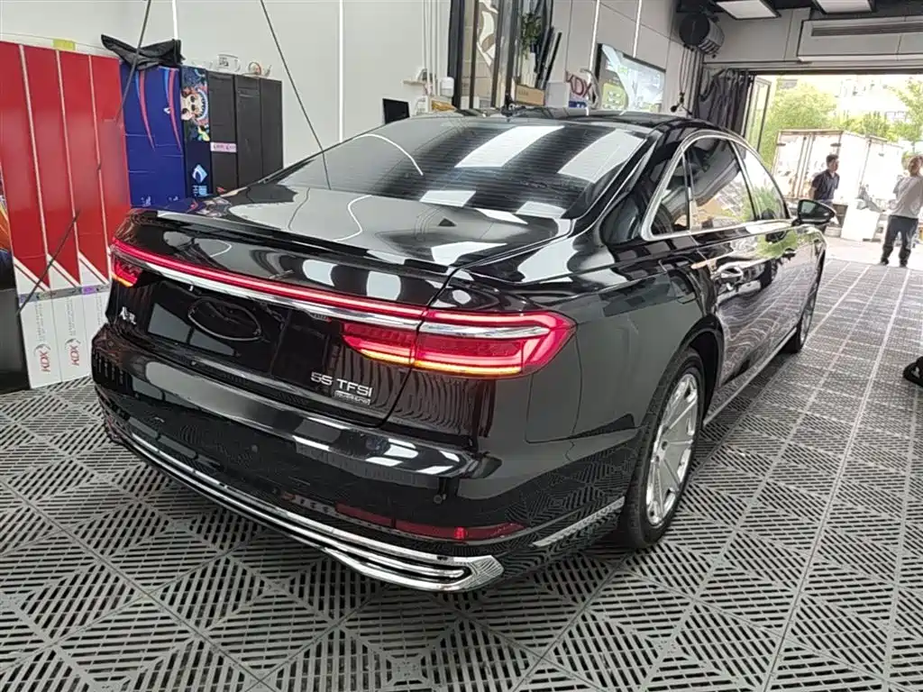 Audi A8 2018 A8L 55 TFSI quattro Launch Elite фото 7