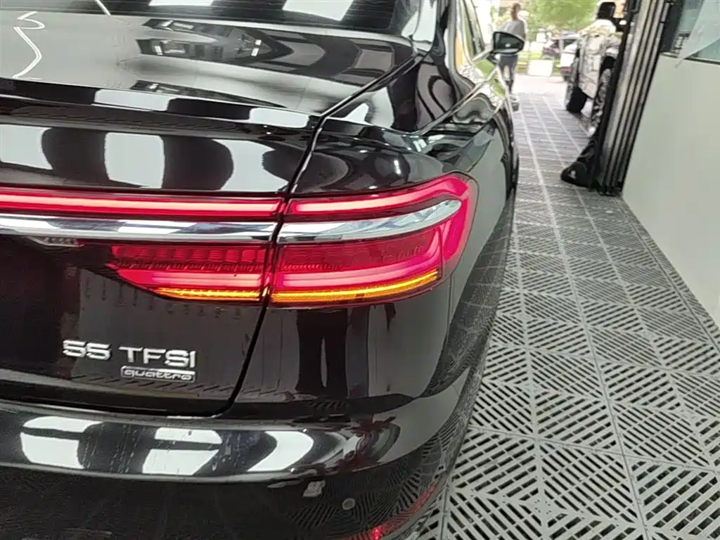 Audi A8 2018 A8L 55 TFSI quattro Launch Elite фото 8