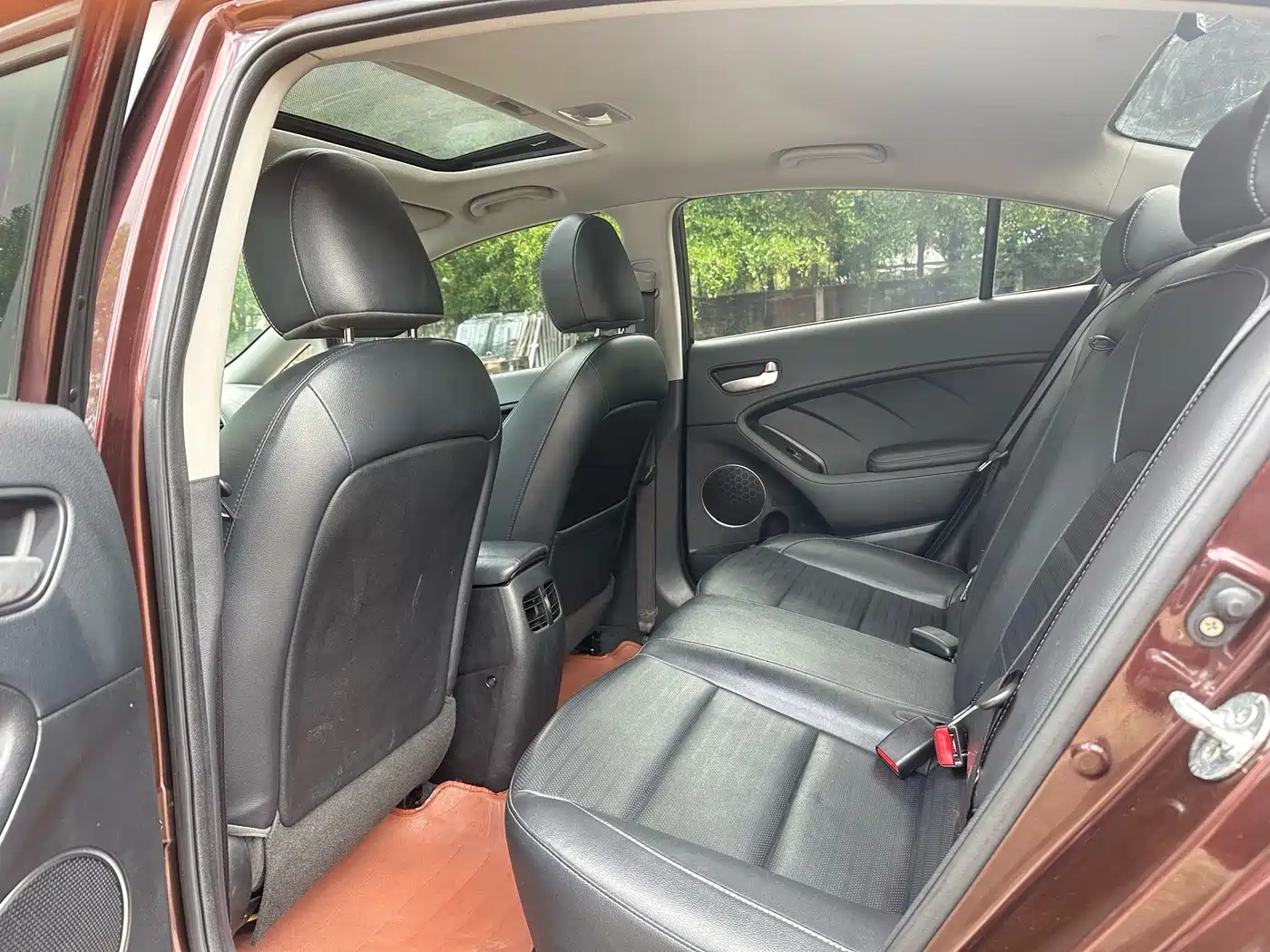 Kia K3 2017 1.6L Automatic 15th Anniversary Special GLS фото 5