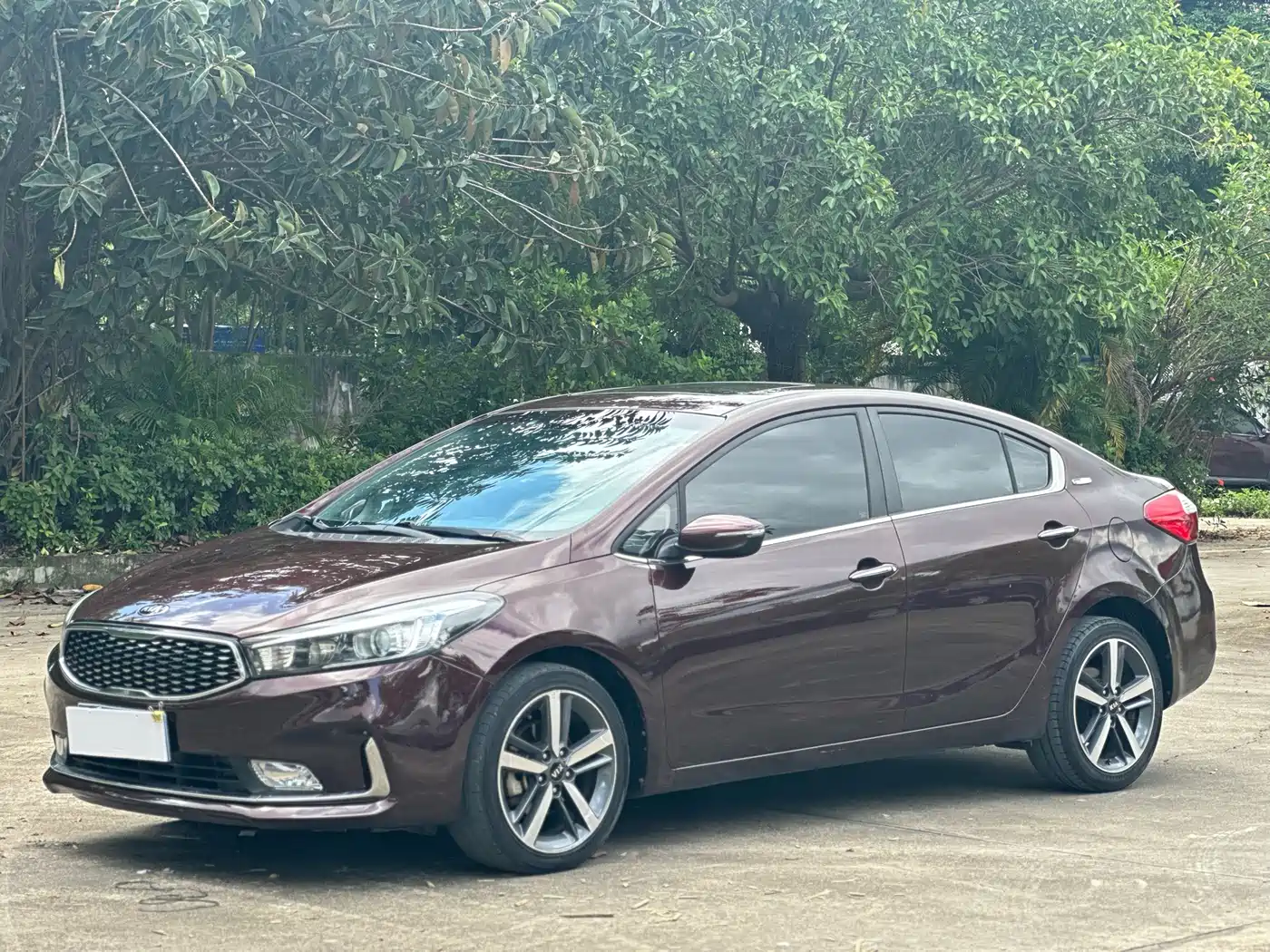 Kia K3 2017 1.6L Automatic 15th Anniversary Special GLS